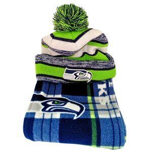 New Era Official Seattle Seahawks Cozy Winter Hat & Nice Warm Scarf Gift Set